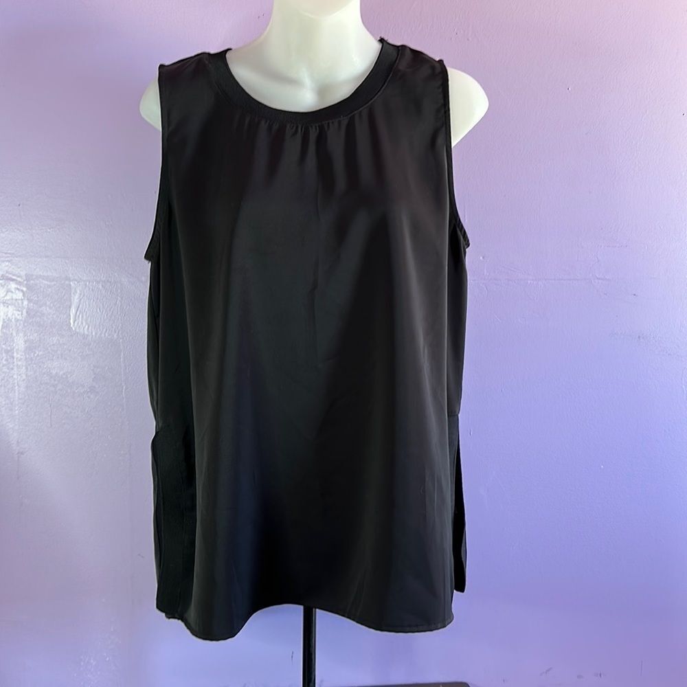 Daily Look Women's Black Sleeveless Blouse Size M Medium Top Shirt Casual Chic